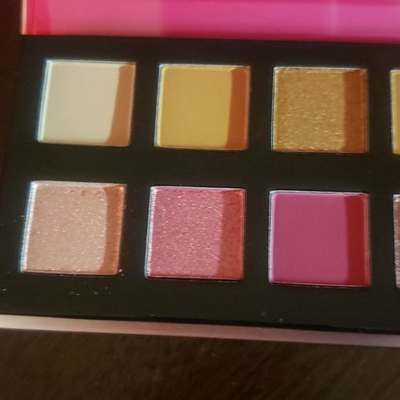 Eyeshadow palette berry burst Olivia Voss - Picture 2 of 4